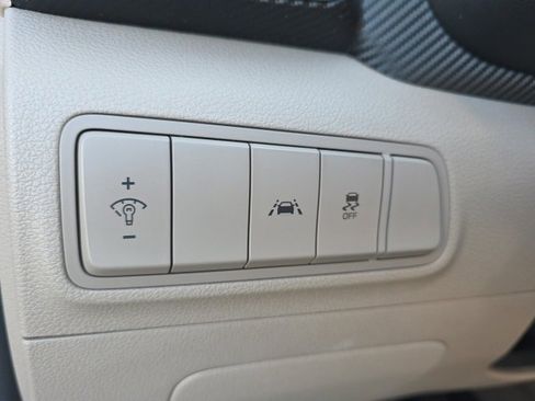 Used 2019 Hyundai Tucson SE w/ Cargo Package image 9