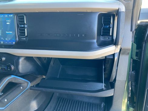 Used 2022 Ford Bronco Wildtrak image 31