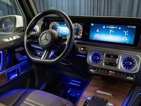 Certified 2025 Mercedes-Benz G 550 image 17