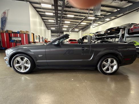 Used 2007 Ford Mustang GT image 35
