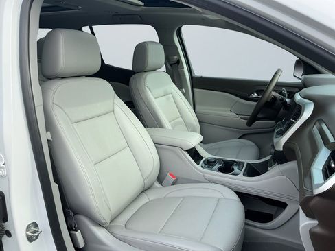 Used 2023 GMC Acadia SLT w/ Technology Package image 16