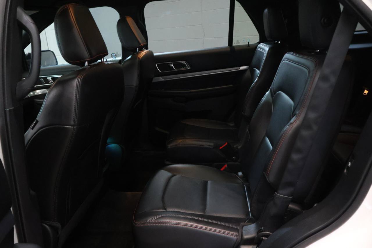 Used 2018 Ford Explorer Sport AWD/4WD image 11