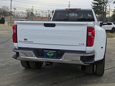 Certified 2024 Chevrolet Silverado 3500 LTZ w/ LTZ Plus Package image 3