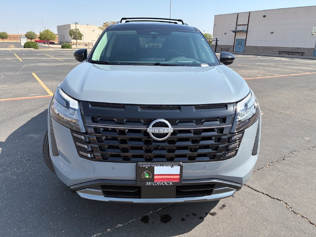 New 2026 Nissan Pathfinder Platinum AWD/4WD image 8