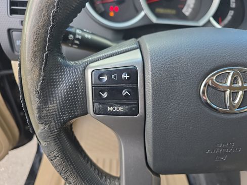 Used 2013 Toyota Tacoma 4x4 Double Cab w/ SR5 Pkg image 18