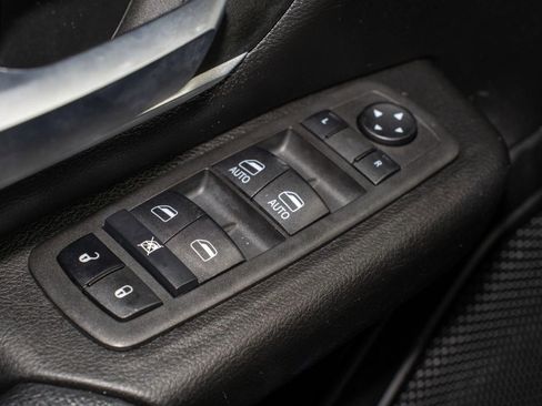 Used 2022 RAM 1500 Big Horn w/ Night Edition image 26