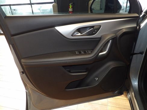 Used 2024 Chevrolet Blazer LT w/ Convenience Package image 23