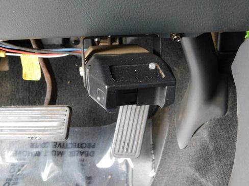 Used 2000 Chevrolet Silverado 1500 LT image 15