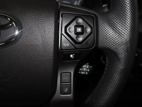 Used 2023 Toyota Tacoma TRD Pro AWD/4WD image 19