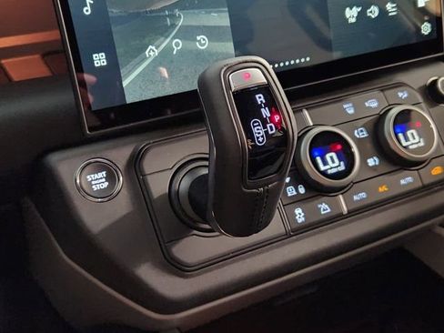 New 2026 Land Rover Defender 110 X AWD/4WD image 19