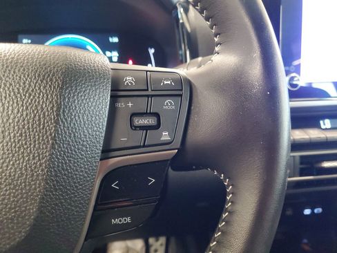 Certified 2025 Toyota Camry SE image 21