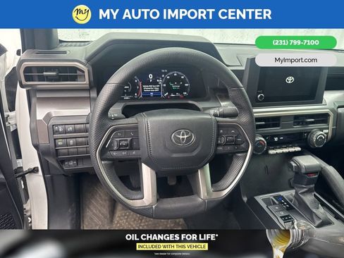 Used 2024 Toyota Tacoma TRD Off-Road image 9