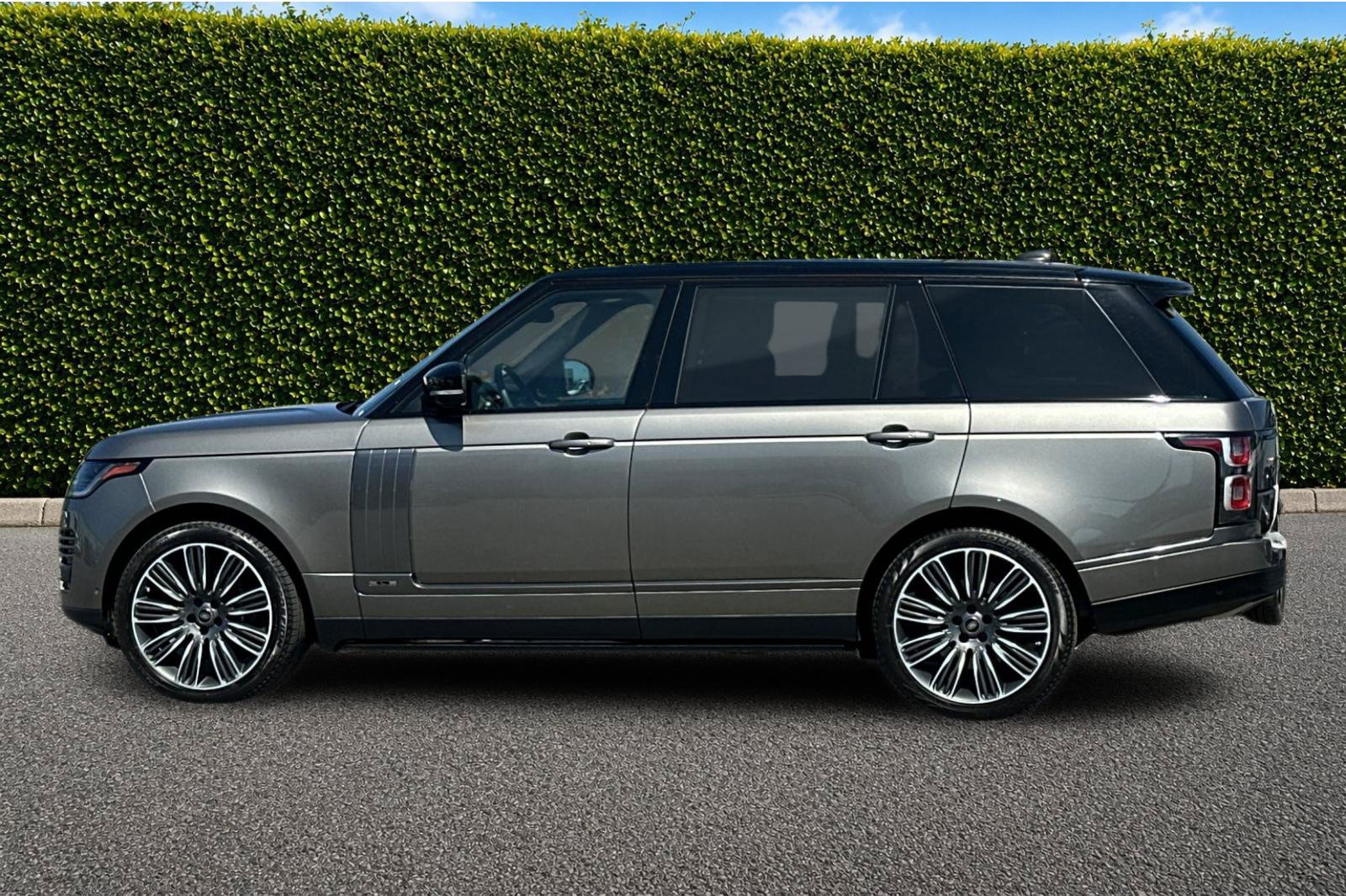 Used 2020 Land Rover Range Rover Long Wheelbase HSE AWD/4WD image 7