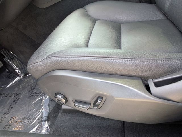 Certified 2022 Volvo XC60 B5 Momentum FWD image 14
