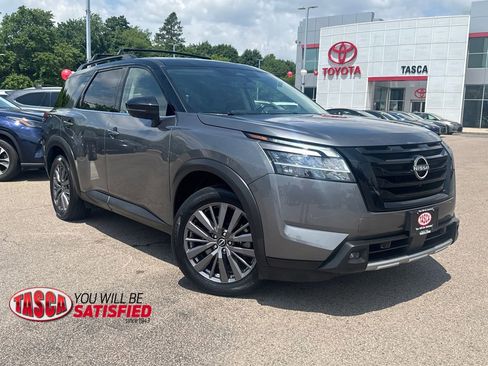 Used 2023 Nissan Pathfinder SL w/ SL Premium Package AWD/4WD image 1