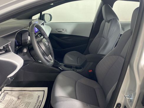 Used 2026 Toyota Corolla SE FWD image 11