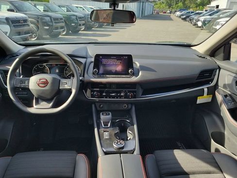New 2026 Nissan Rogue SV AWD/4WD image 22
