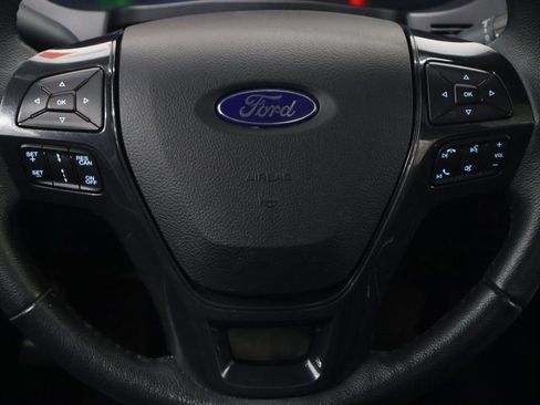 Used 2018 Ford Explorer XLT w/ Equipment Group 202A image 17