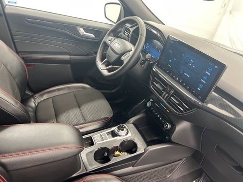 Used 2023 Ford Escape ST-Line Elite image 25