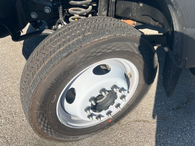 New 2026 Ford F550 4x4 Regular Cab Super Duty image 11