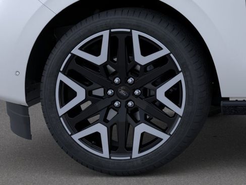 New 2026 Ford Expedition Max Platinum AWD/4WD image 19
