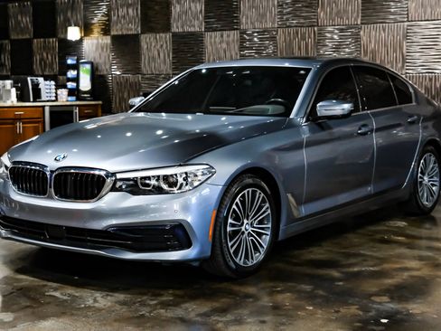 Used 2019 BMW 540i xDrive AWD/4WD image 9
