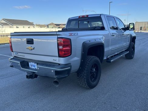 Used 2019 Chevrolet Silverado 3500 LTZ image 35