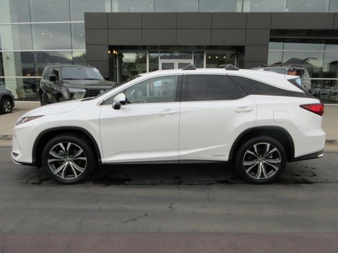 Used 2021 Lexus RX 450hL AWD w/ Premium Package image 3