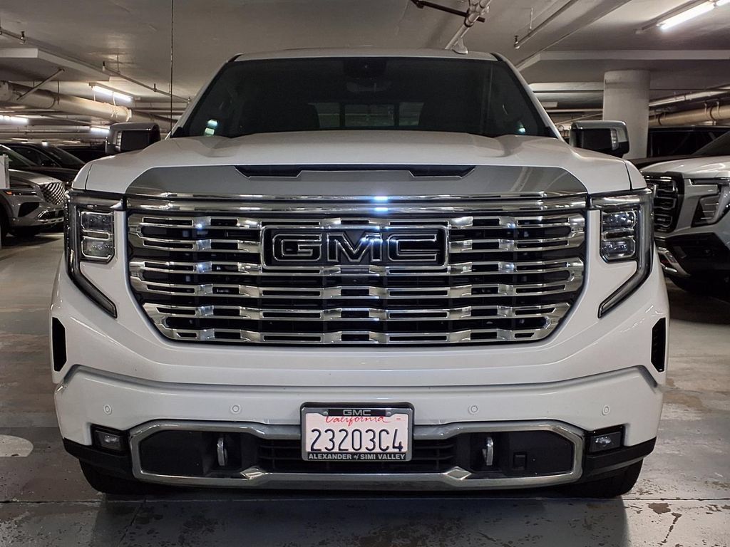 Used 2024 GMC Sierra 1500 Denali w/ Denali Reserve Package AWD/4WD image 2