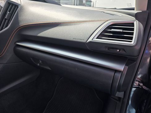 Used 2019 Subaru Crosstrek 2.0i Limited w/ Moonroof Package w/Navigation AWD/4WD image 15
