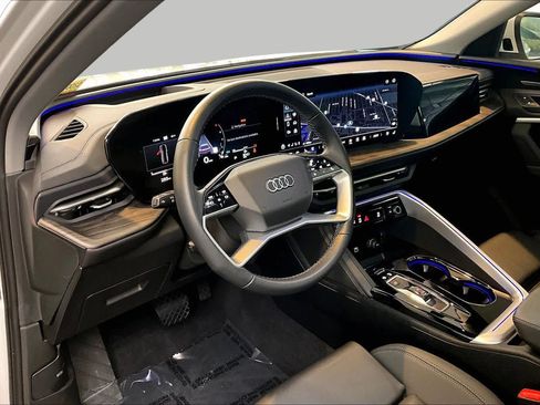 Certified 2025 Audi Q5 Premium w/ Premium Plus AWD/4WD image 17