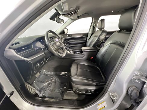 Used 2021 Jeep Grand Cherokee L Limited image 21