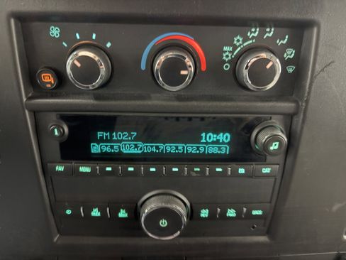 Used 2023 GMC Savana 2500 w/ Driver Convenience Package image 14