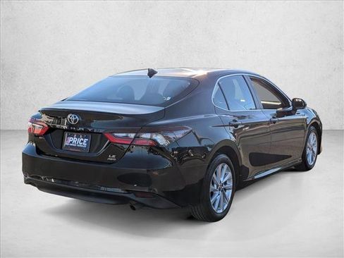 Used 2023 Toyota Camry LE image 5
