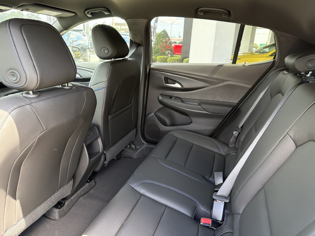 New 2026 Buick Envista Sport Touring w/ Convenience I Package FWD image 19