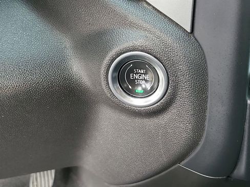 Certified 2019 Chevrolet Silverado 1500 LT w/ All-Star Edition image 9