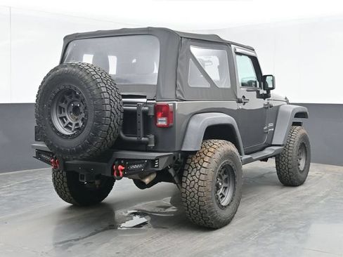 Used 2018 Jeep Wrangler Sport AWD/4WD image 10