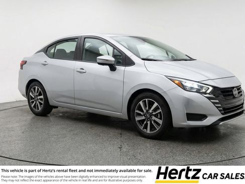 Used 2025 Nissan Versa SV FWD image 1