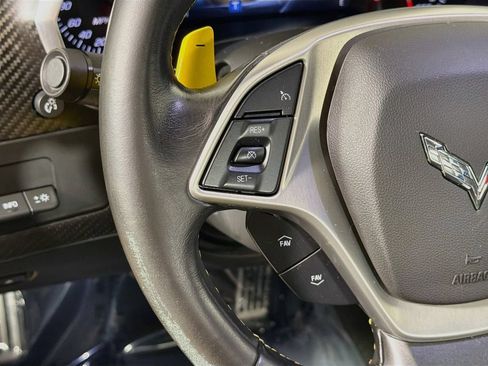 Used 2019 Chevrolet Corvette Stingray Coupe RWD image 10