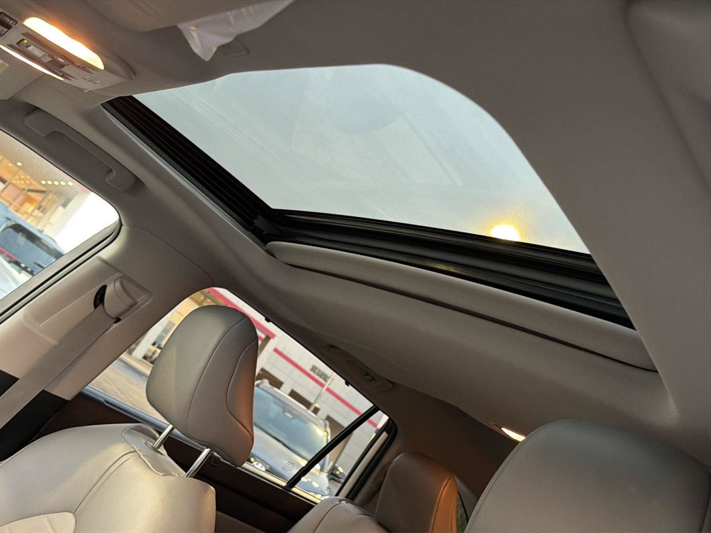 Certified 2023 Toyota Highlander XLE FWD image 33