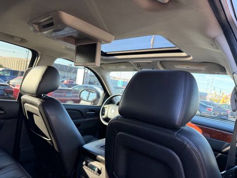 Used 2012 GMC Yukon 4WD Hybrid image 28