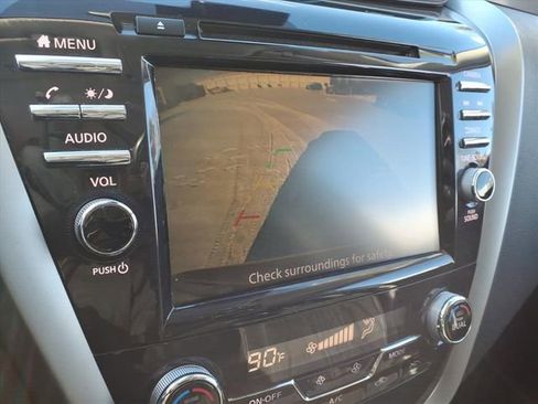 Used 2023 Nissan Murano S FWD image 18