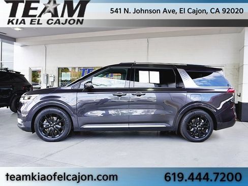 Certified 2022 Kia Carnival SX Prestige image 6