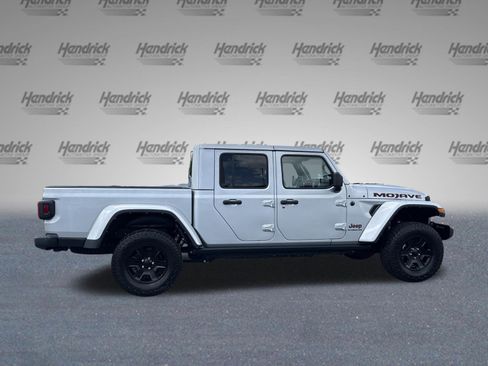 Used 2022 Jeep Gladiator Mojave w/ Trailer Tow Package AWD/4WD image 10