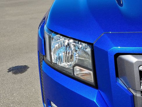 Certified 2024 Nissan Frontier SV w/ SV Convenience Package image 9