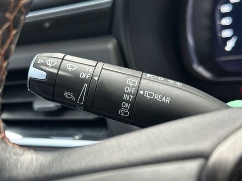 Used 2023 GMC Yukon XL AT4 w/ AT4 Premium Package image 34