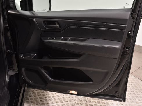 Used 2023 Honda Odyssey Sport image 31