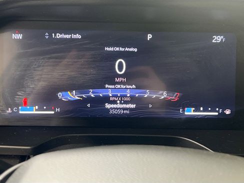 Used 2023 Jeep Grand Cherokee L Laredo image 12