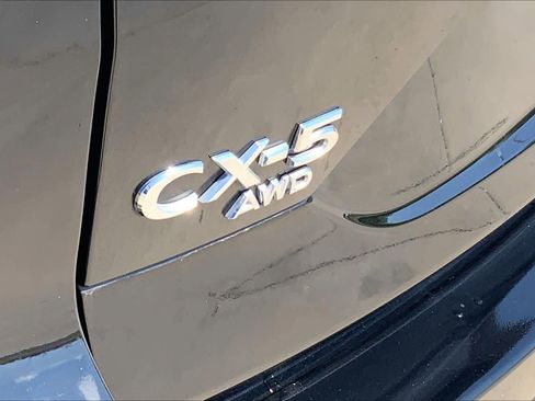 Used 2022 MAZDA CX-5 AWD 2.5 S w/ Preferred Package image 10