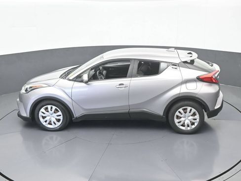 Used 2019 Toyota C-HR LE FWD image 41